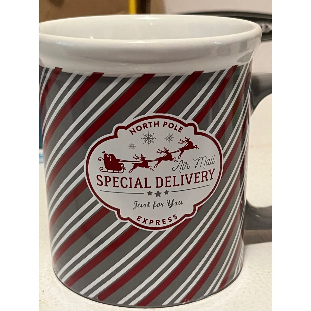 DesignPac North Pole Special Delivery Air Mail Express‎ Ceramic Mug